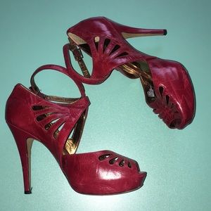 Jessica Simpson ~ Red Peep Toe Heels